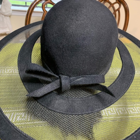 Hat - Picture 3 of 7